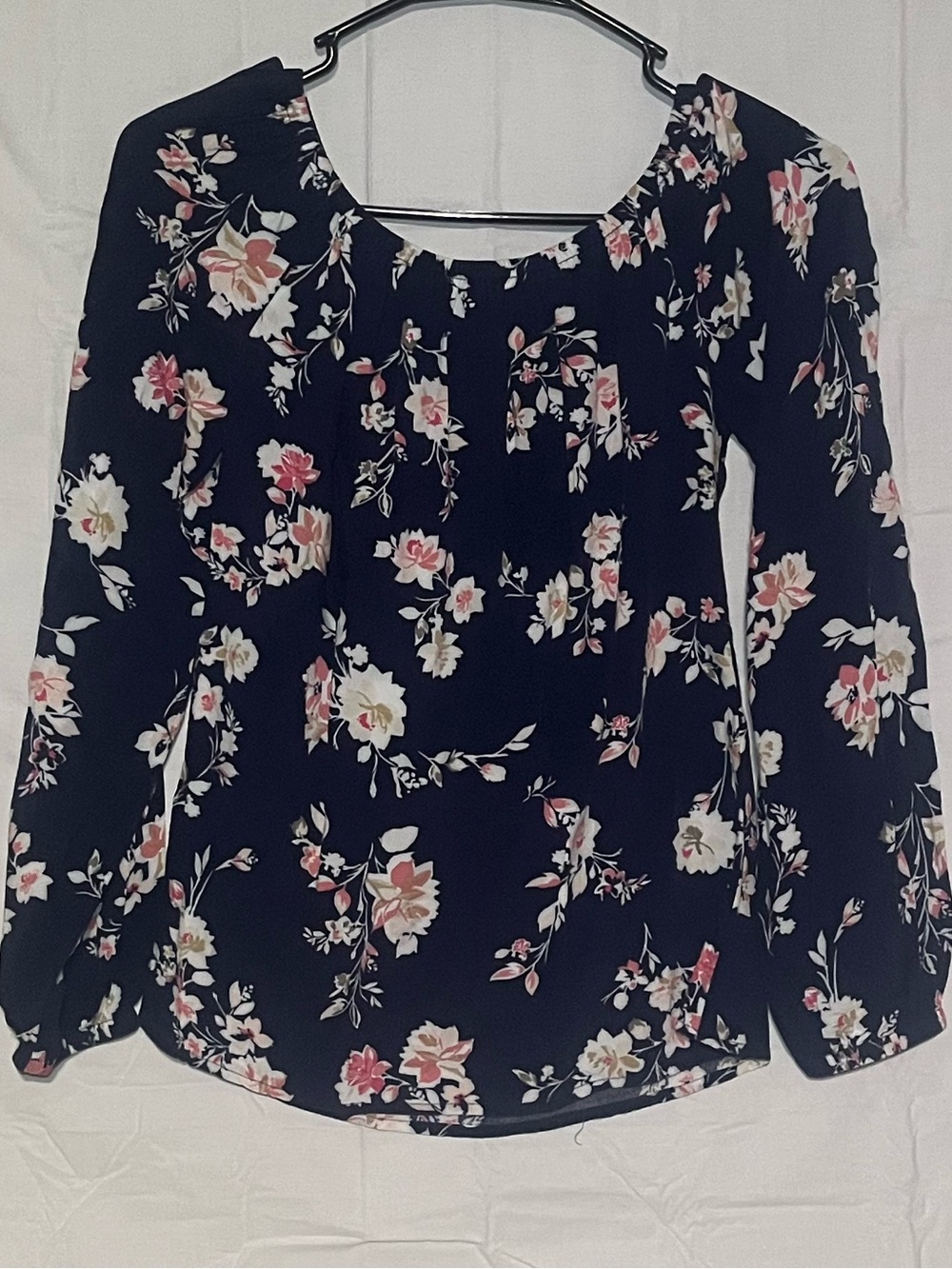 White House Black Market Navy Floral Long-Sleeve Blouse